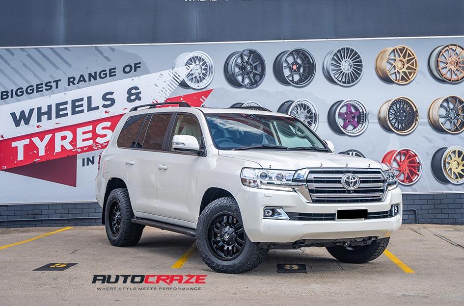 TOYOTA LANDCRUSIER SLEDGE MATTE BLACK